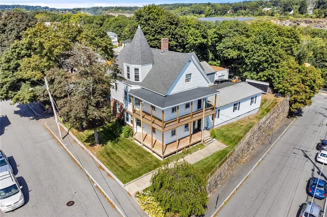 $679,900 | 1 Bouvier Avenue, Lincoln, RI 02838