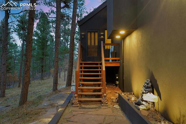 1015 Timber Valley Road Colorado Springs, CO 80919 - Photo 6 of 49