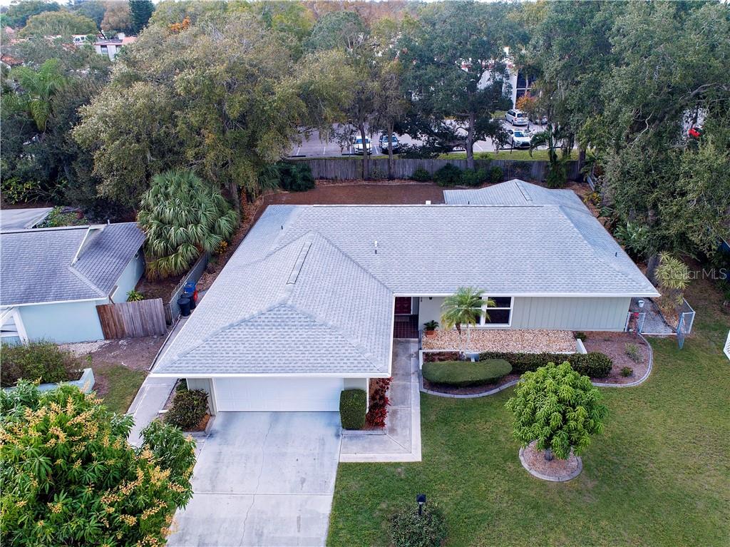 This Forest Lakes home has a nice sized lot, fenced back yard, roof is 3 years new.