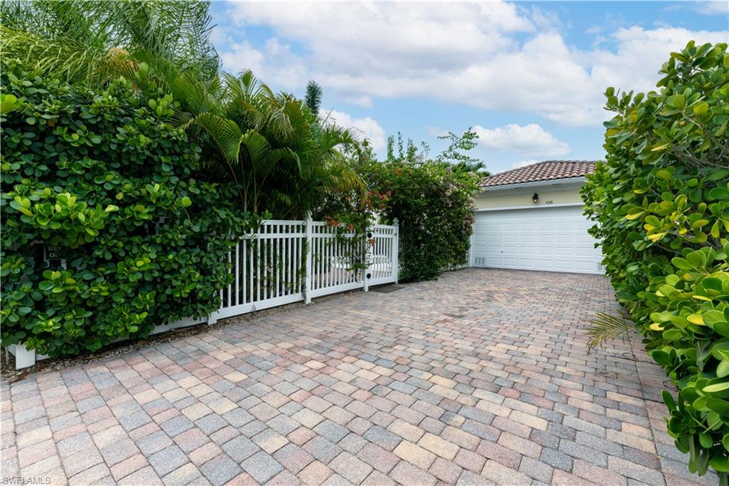 136 Florence Drive Jupiter, FL 33458 - Photo 21 of 23 a view of a backyard