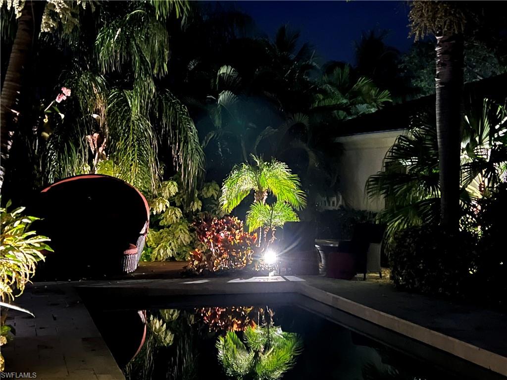 136 Florence Drive Jupiter, FL 33458 - Photo 5 of 23 a view of a flower in a garden