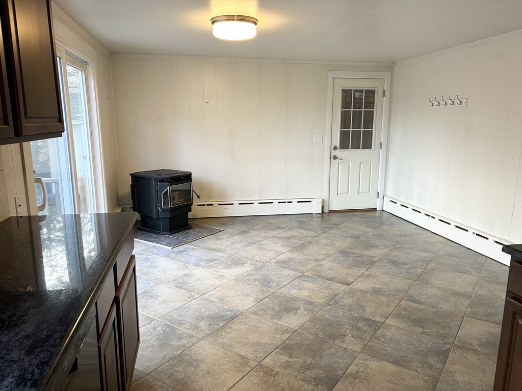 75 Marlboro Road Southborough, MA 01772 - Photo 13 of 19