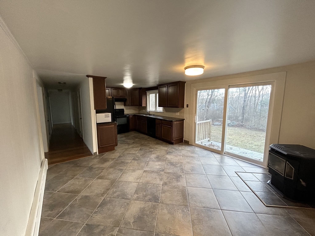 75 Marlboro Road Southborough, MA 01772 - Photo 15 of 19