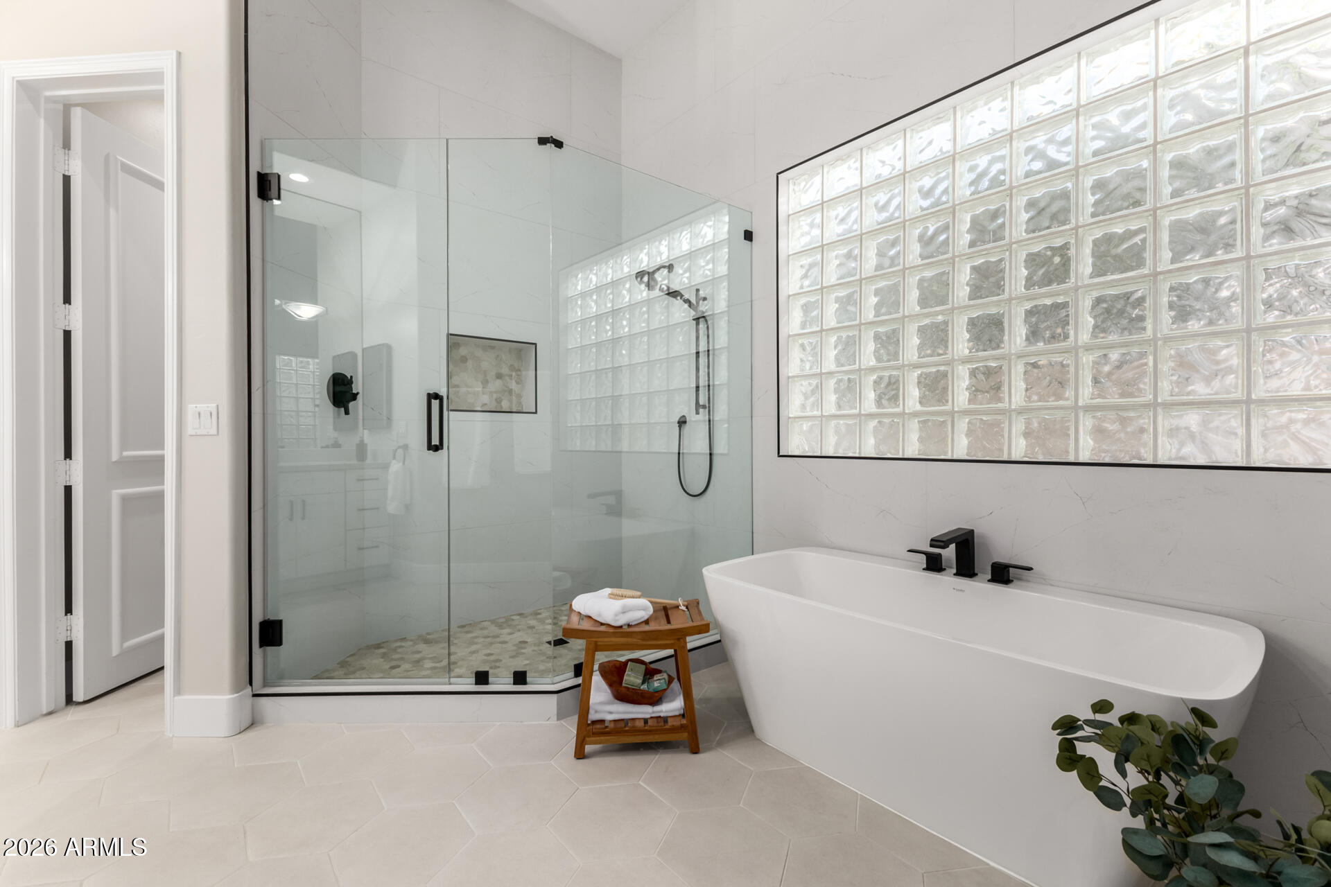 103 West Vista Avenue Phoenix, AZ 85021 - Photo 19 of 43 a bathroom with a sink and a shower