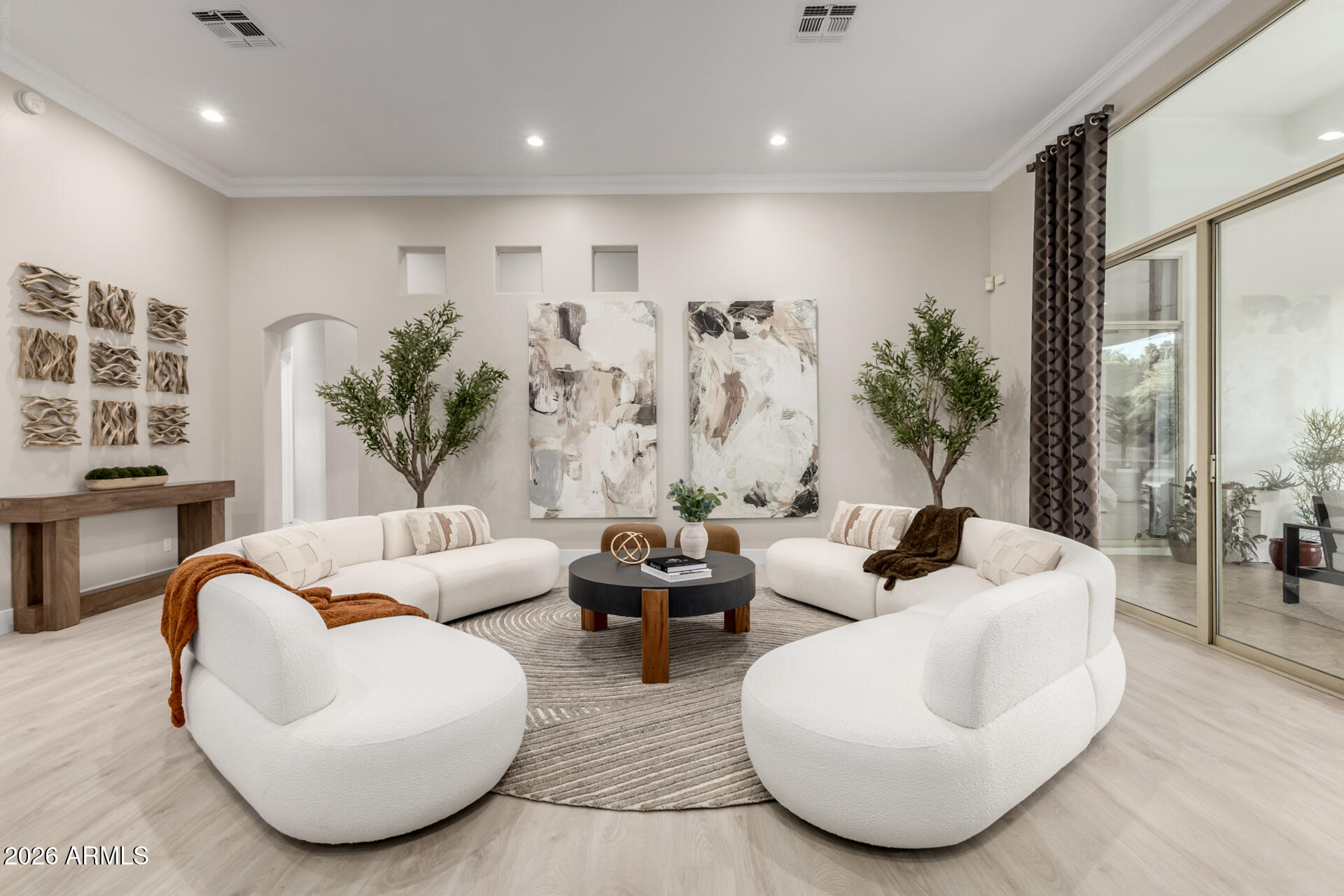 103 West Vista Avenue Phoenix, AZ 85021 - Photo 5 of 43 a living room with furniture and a large window