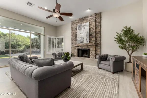 $1,999,900 | 103 West Vista Avenue, Phoenix, AZ 85021