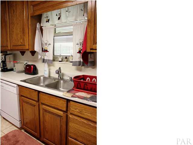949 Green Hills Road Cantonment, FL 32533 - Photo 19 of 25 Gallery Image 19