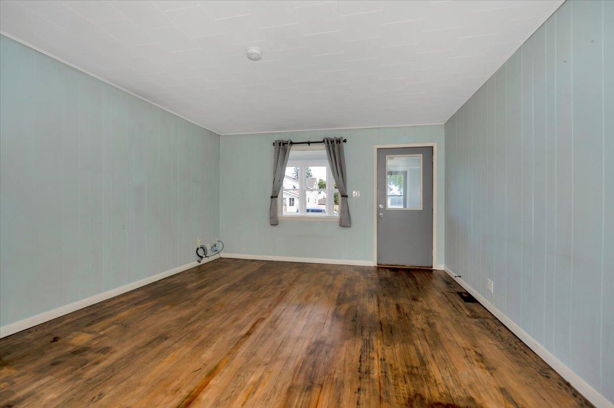 1806 East 4th Street Superior, WI 54880 - Photo 6 of 34