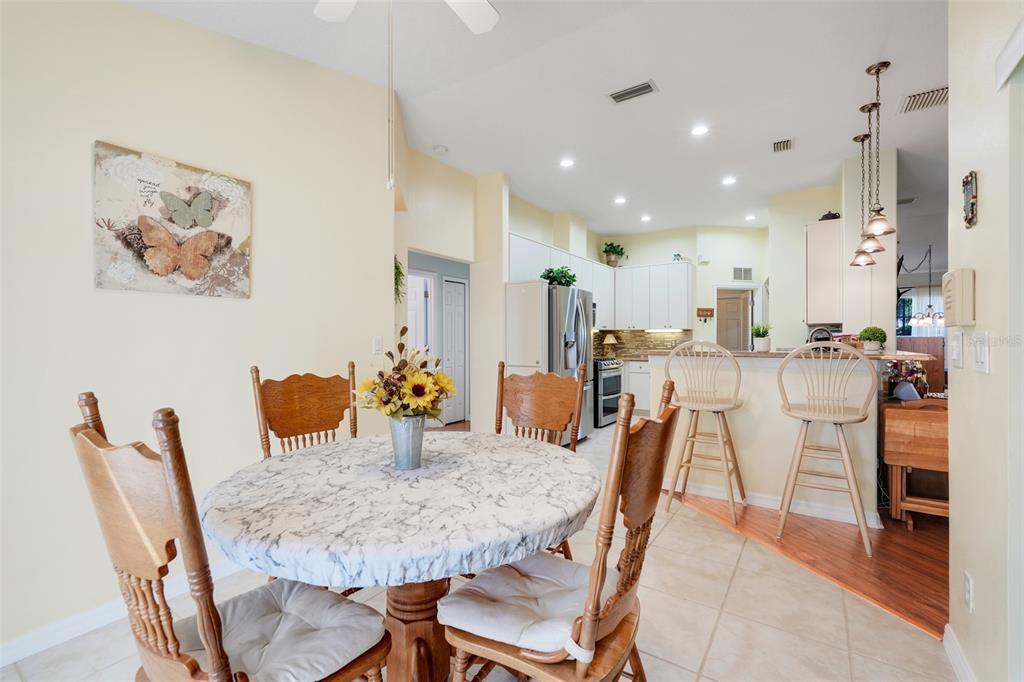 5304 Fantasy Way Leesburg, FL 34748 - Photo 5 of 48