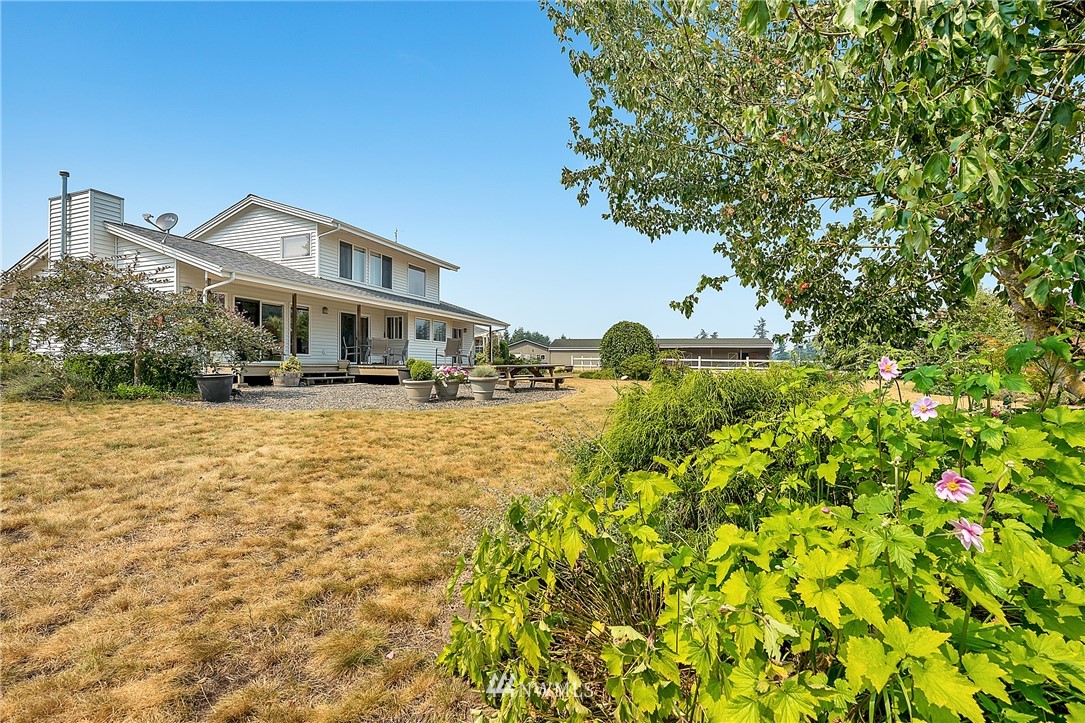 1061 Central Road Everson, WA 98247 - Photo 1 of 25