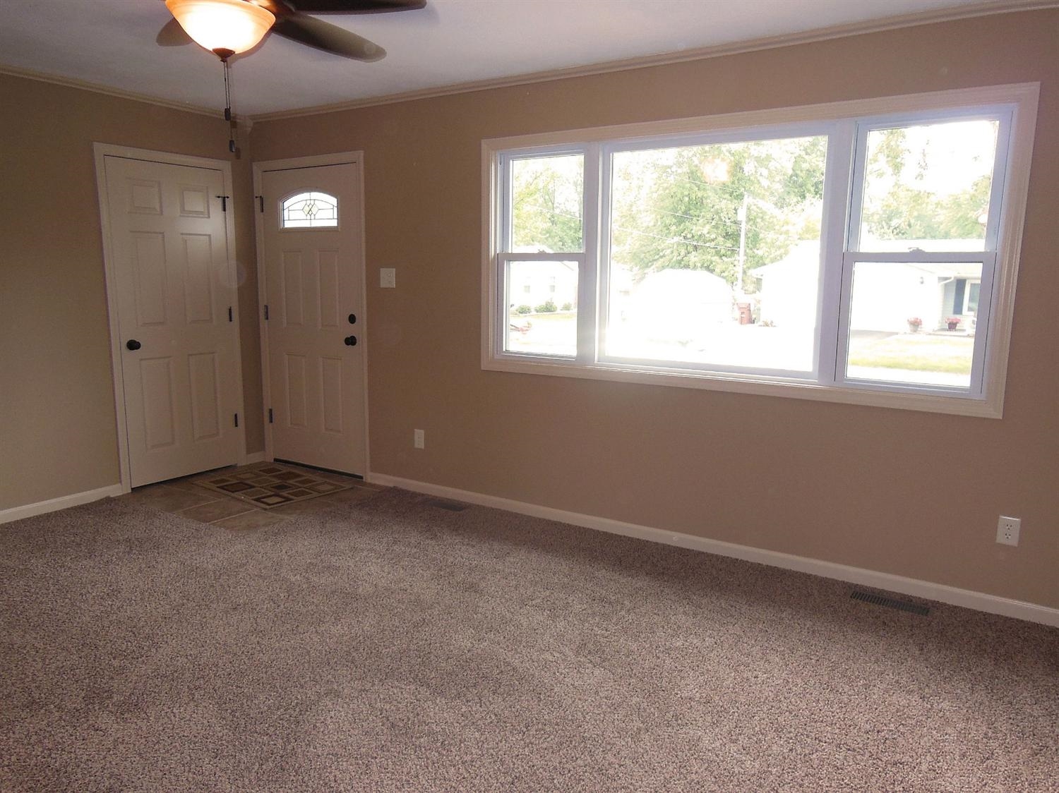 429 Norfolk Road Valparaiso, IN 46385 - Photo 4 of 10 1500x1124