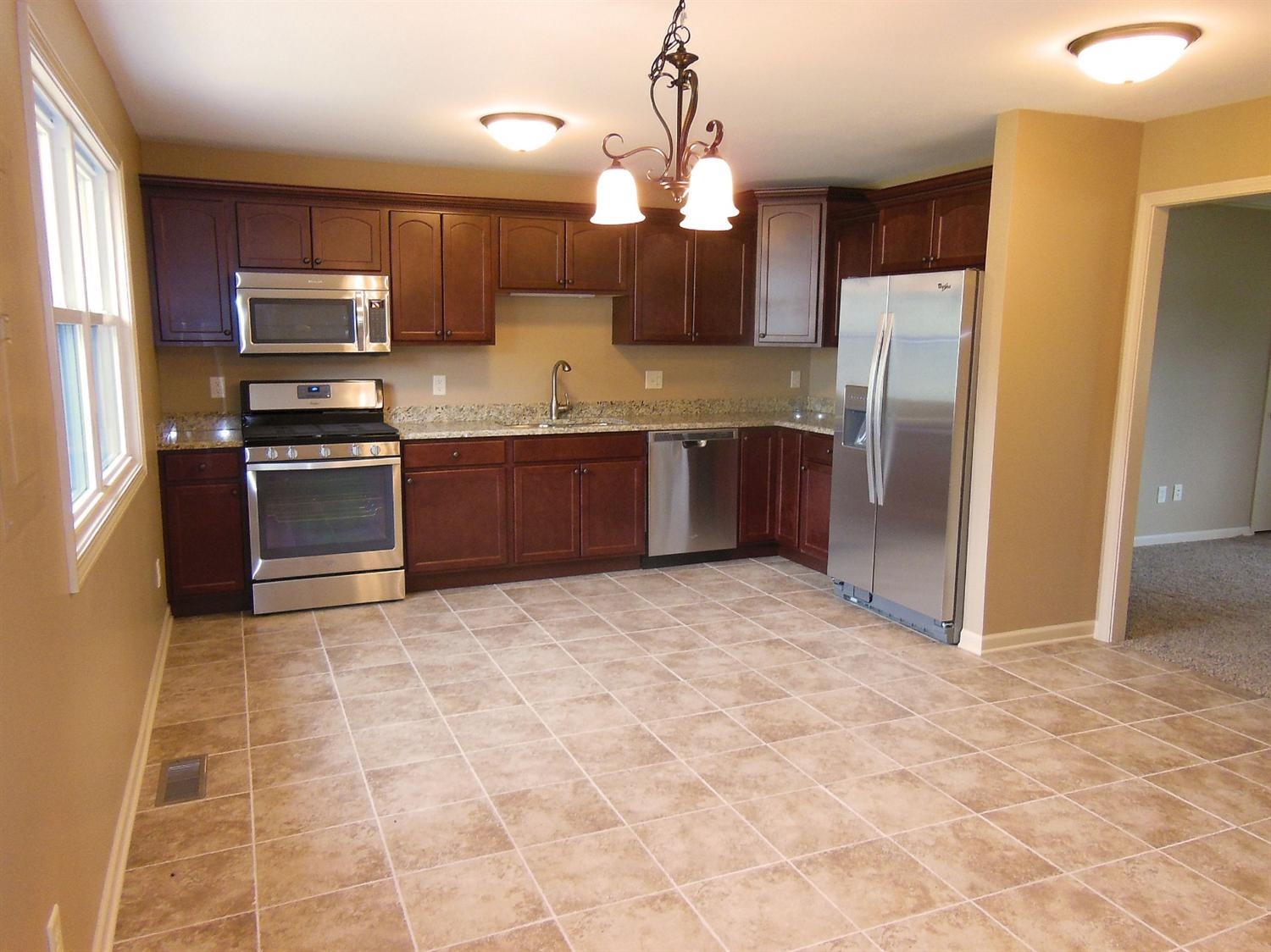 429 Norfolk Road Valparaiso, IN 46385 - Photo 9 of 10 1500x1124
