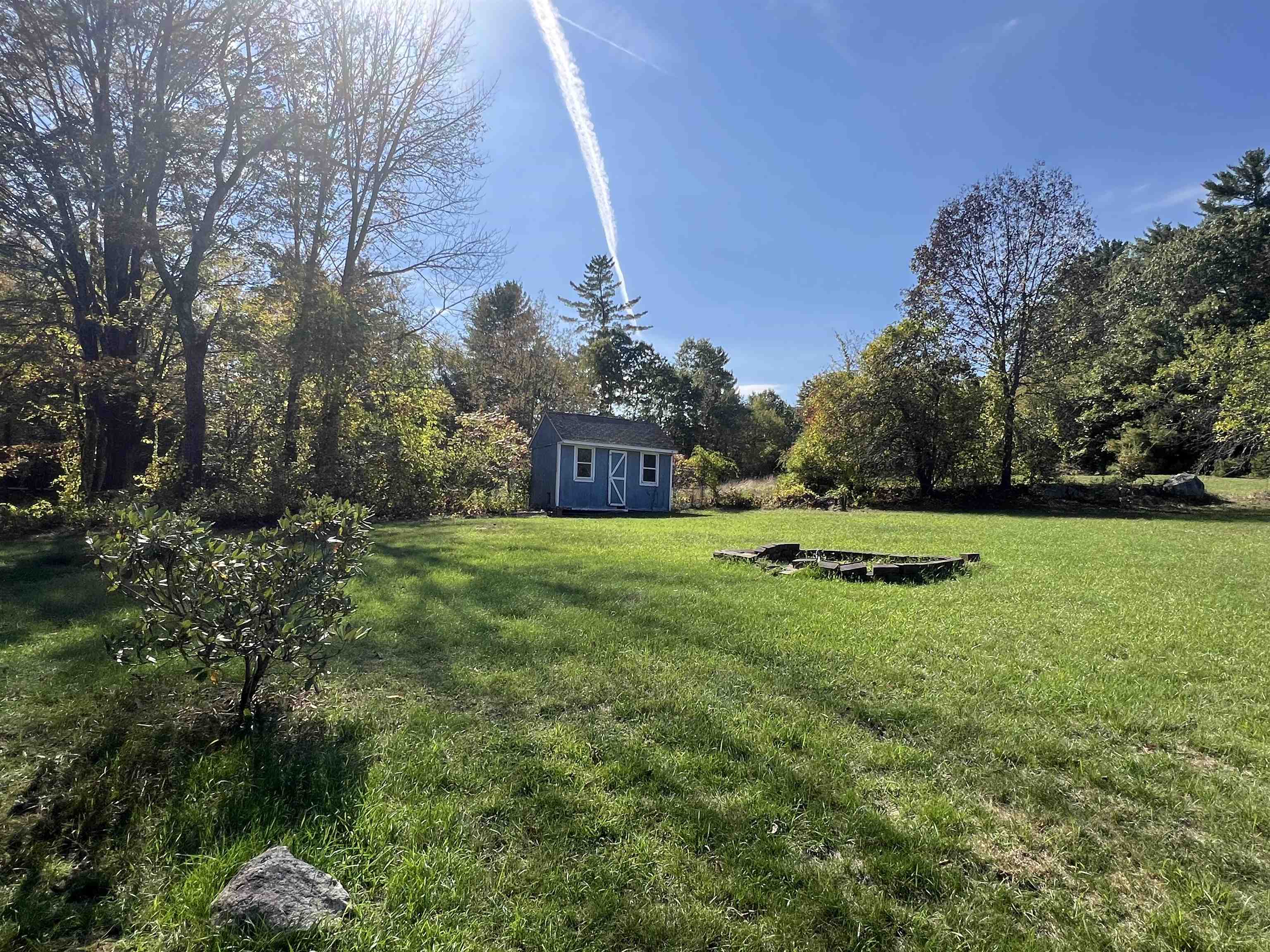 23 Sandown Road Fremont, NH 03044 - Photo 36 of 49 Gallery Image 36