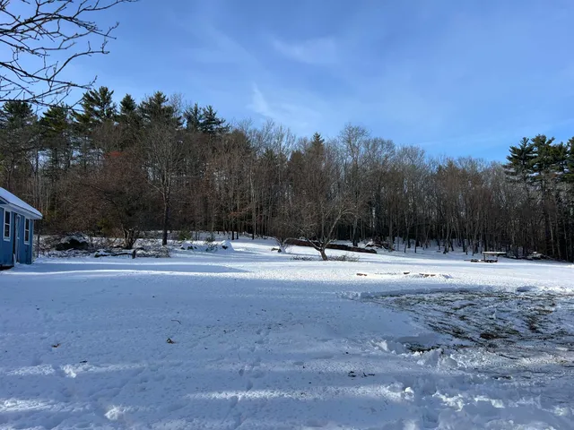 $450,000 | 23 Sandown Road, Fremont, NH 03044