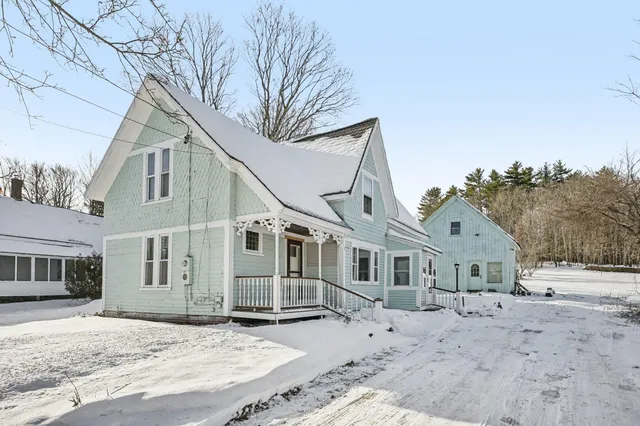 $450,000 | 23 Sandown Road, Fremont, NH 03044