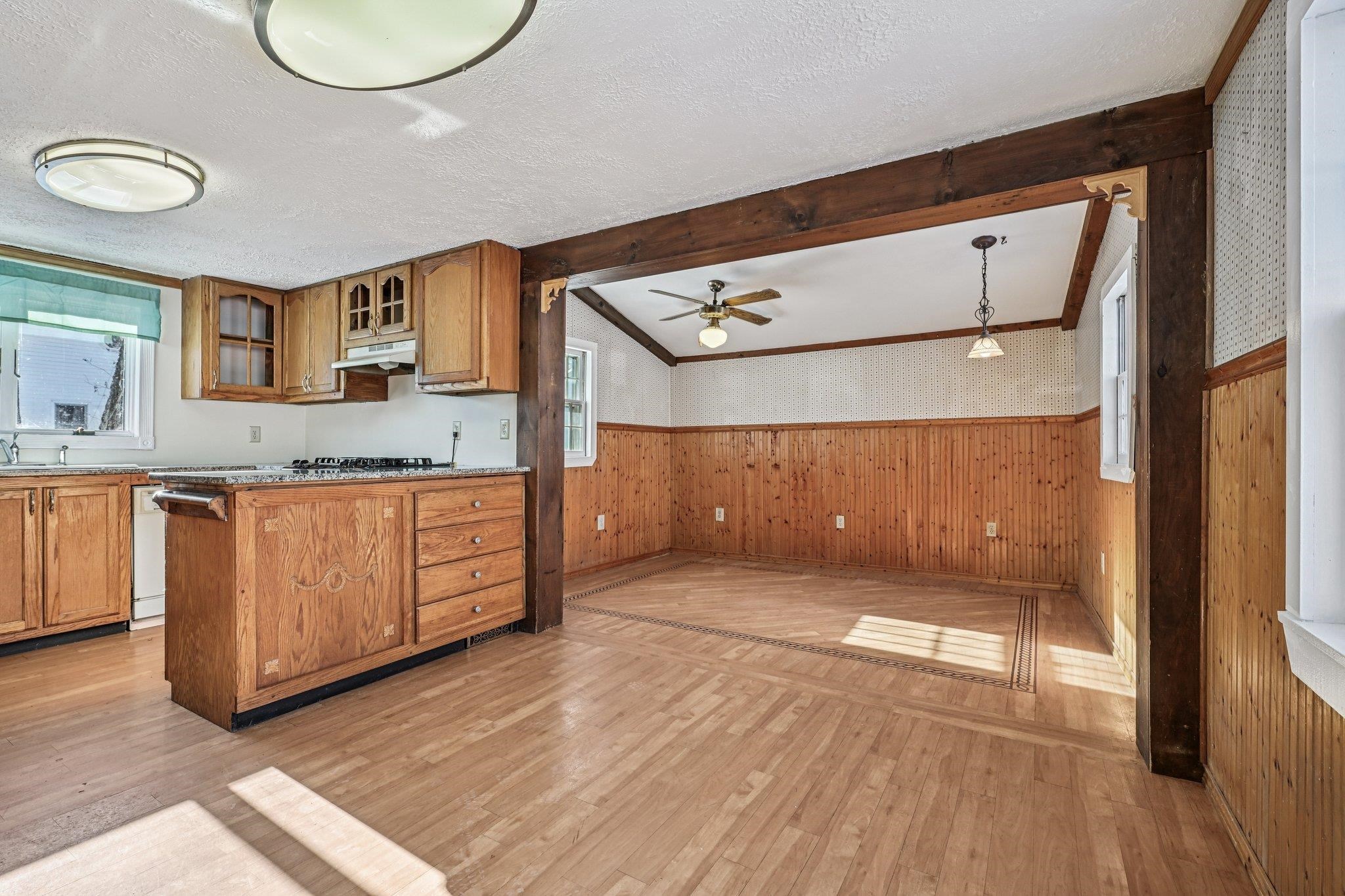23 Sandown Road Fremont, NH 03044 - Photo 7 of 49 Gallery Image 7