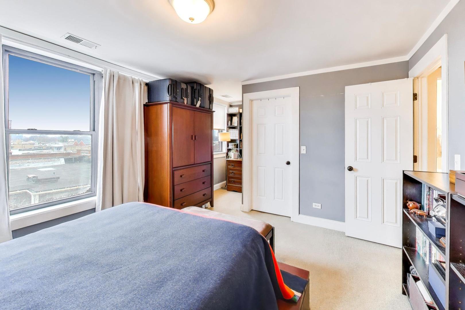 4144 North Sheridan Road, Unit 506 Chicago, IL 60613 - Photo 13 of 31