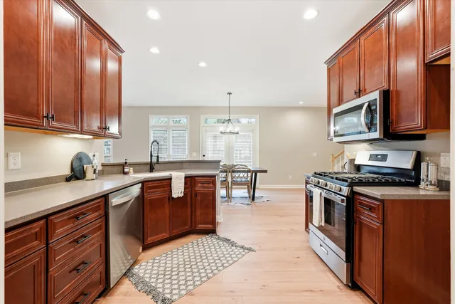 $668,000 | 901 West Point Cove, Hermitage, TN 37076