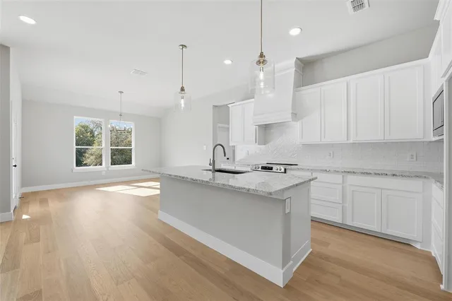 $463,900 | 151 Rj Smith Drive, Boyd, TX 76023