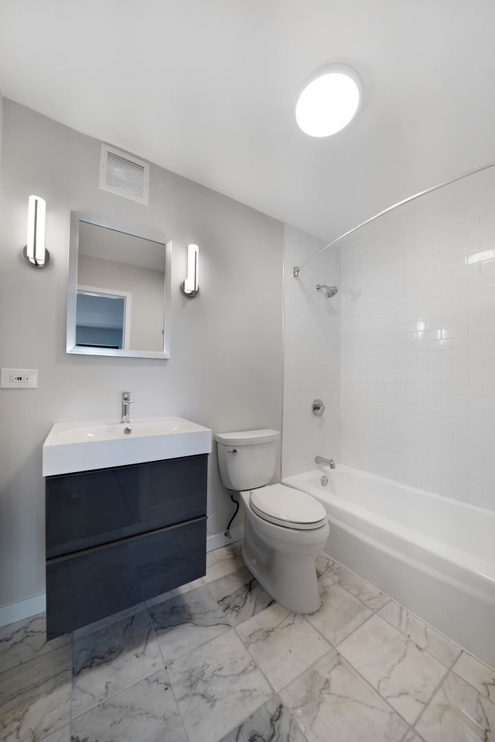 6166 North Sheridan Road, Unit 6G Chicago, IL 60660 - Photo 17 of 20