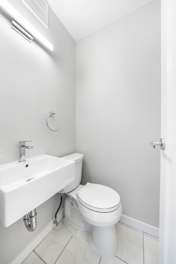 6166 North Sheridan Road, Unit 6G Chicago, IL 60660 - Photo 9 of 20