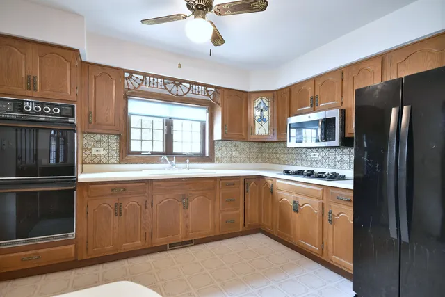 $3,695 | 8006 West Courtland Avenue, Norridge, IL 60706