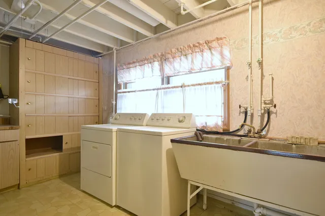 $3,695 | 8006 West Courtland Avenue, Norridge, IL 60706