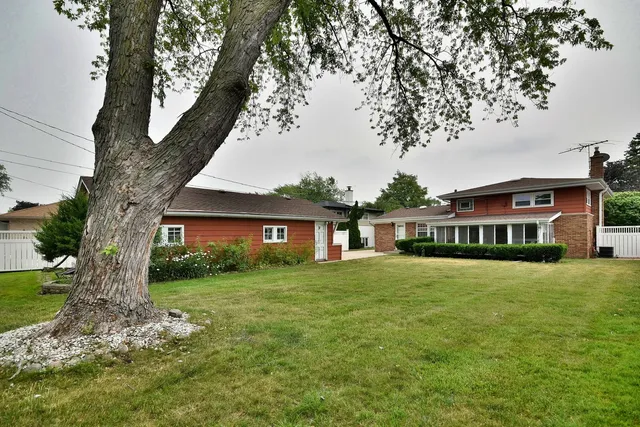 $3,695 | 8006 West Courtland Avenue, Norridge, IL 60706