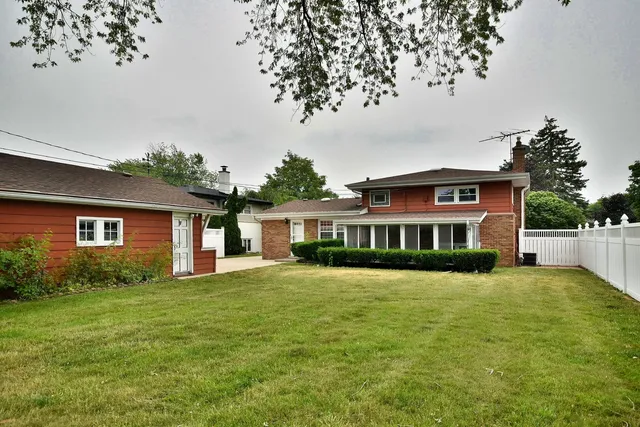 $3,695 | 8006 West Courtland Avenue, Norridge, IL 60706