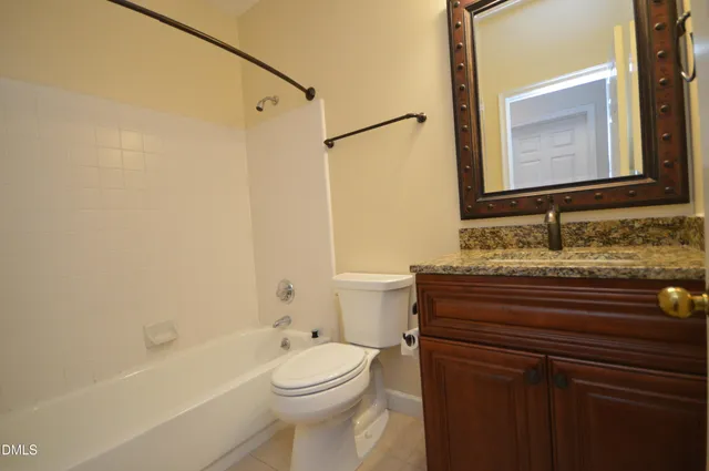 $2,050 | 236 East Davie Street, Raleigh, NC 27601