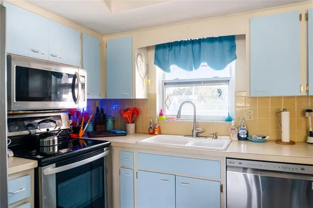 $577,000 | 3614 22nd Avenue West, Bradenton, FL 34205