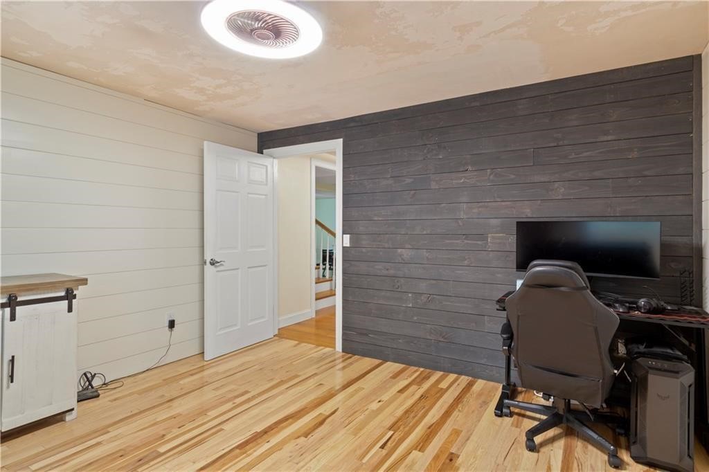 1785 Division Road East Greenwich, RI 02818 - Photo 15 of 33