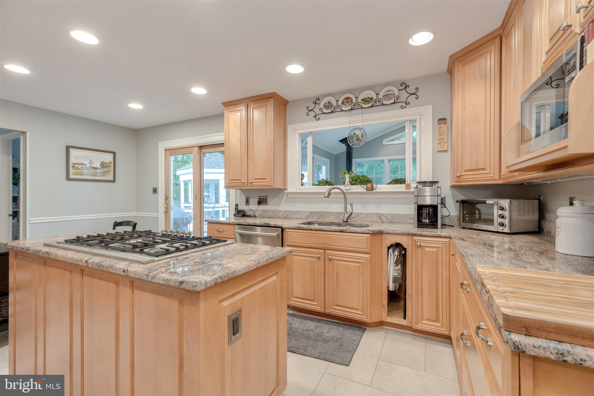 7913 Richfield Road Springfield, VA 22153 - Photo 29 of 72 Kitchen