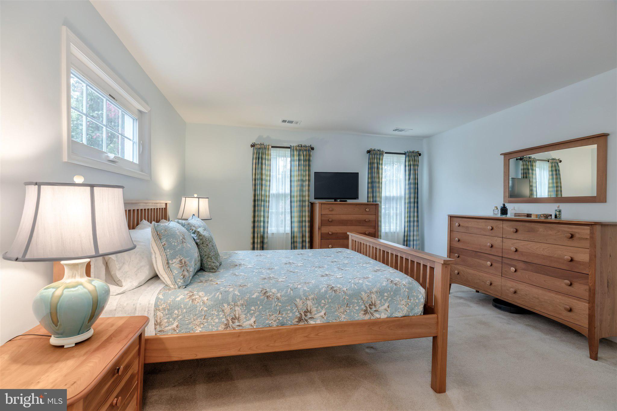 7913 Richfield Road Springfield, VA 22153 - Photo 41 of 72 Master Bedroom