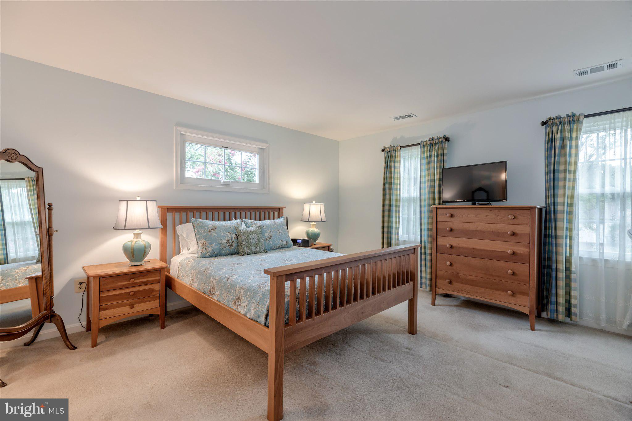 7913 Richfield Road Springfield, VA 22153 - Photo 43 of 72 Master Bedroom