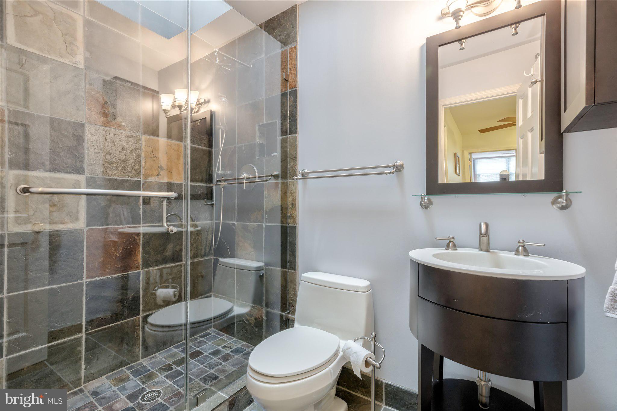 7913 Richfield Road Springfield, VA 22153 - Photo 52 of 72 Hall Bath