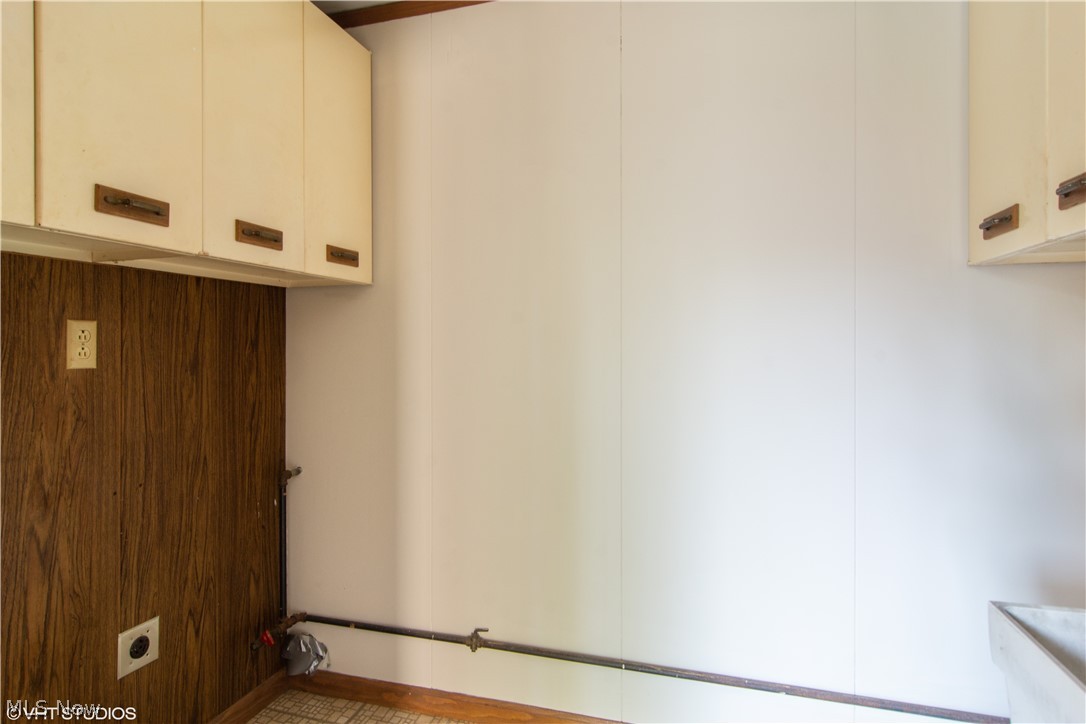 215 Fullerton Road Elyria, OH 44035 - Photo 14 of 24 Gallery Image 14
