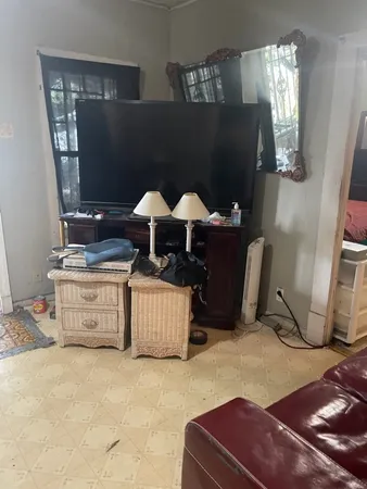 $235,000 | 7330 Avenue I, Houston, TX 77011