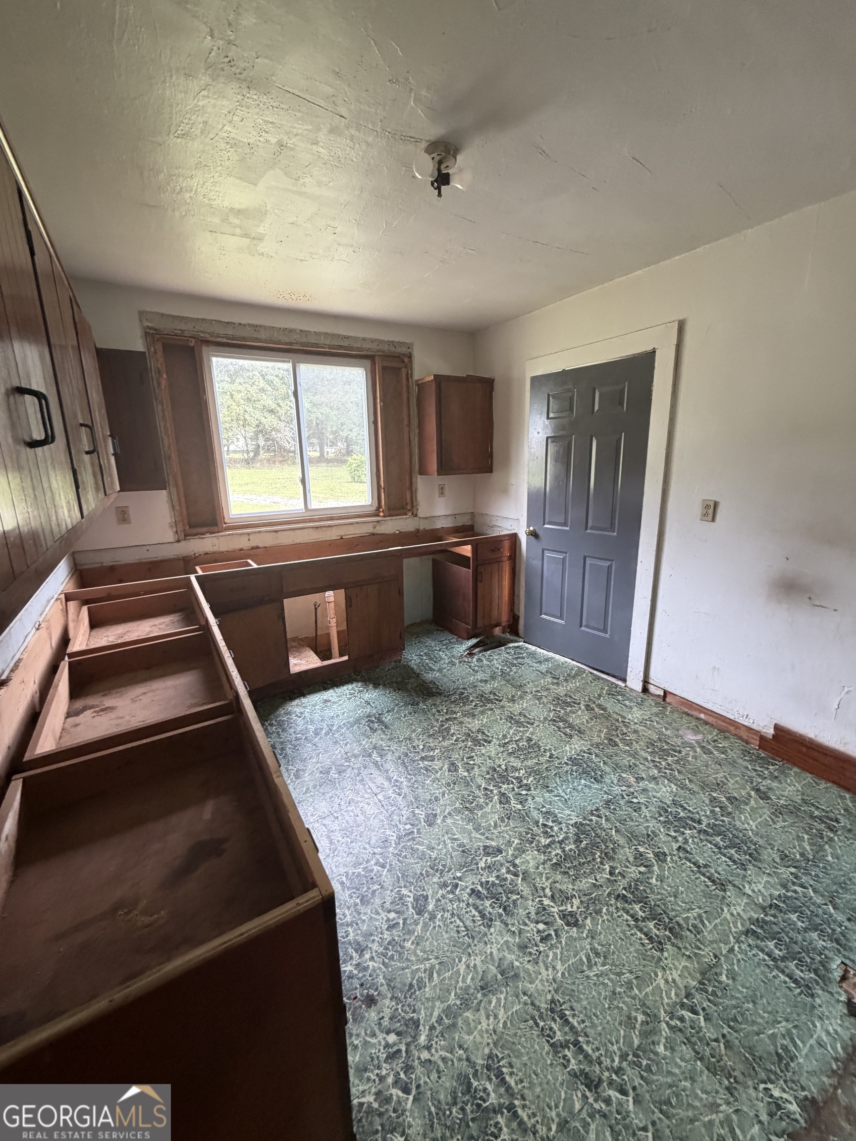 598 Corinth Road Hogansville, GA 30230 - Photo 7 of 13