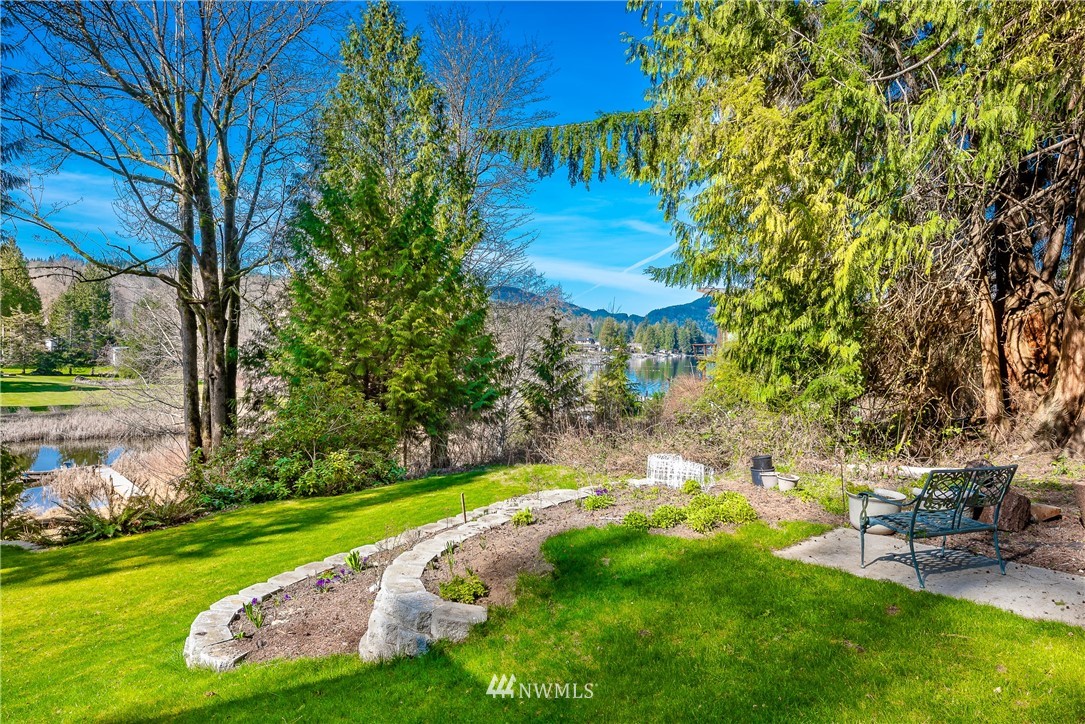 189 Friday Creek Road Bellingham, WA 98229 - Photo 11 of 40 Gallery Image 11