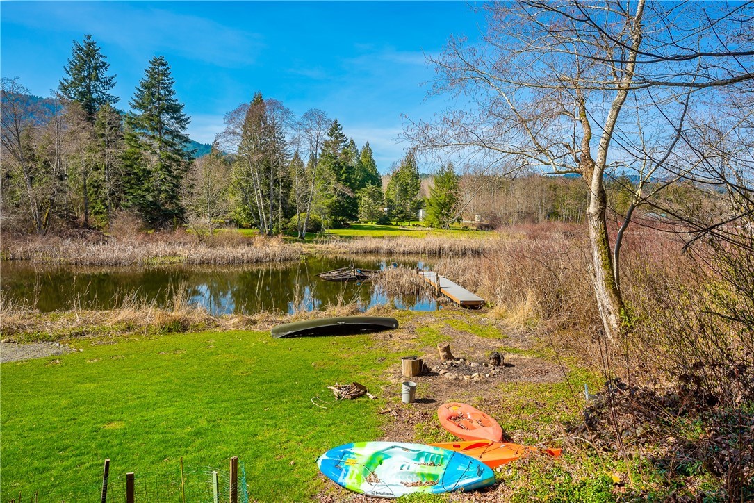 189 Friday Creek Road Bellingham, WA 98229 - Photo 17 of 40 Gallery Image 17