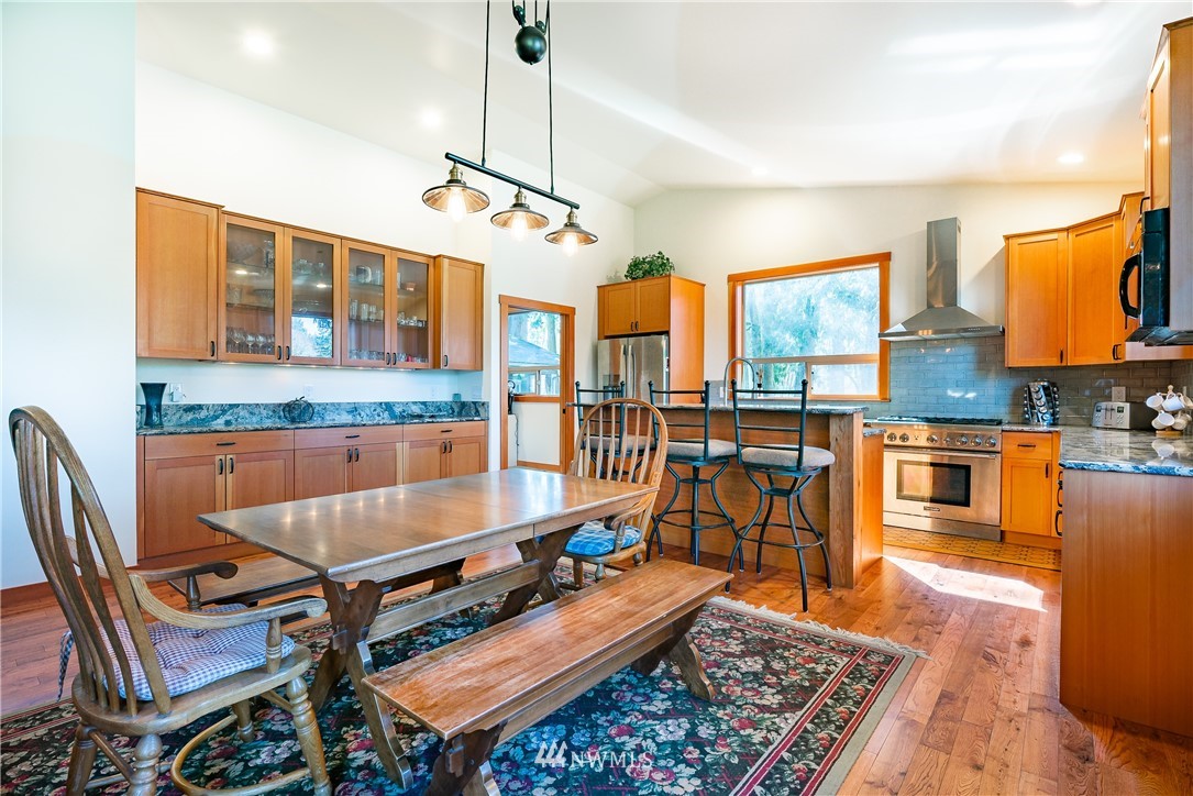 189 Friday Creek Road Bellingham, WA 98229 - Photo 20 of 40 Gallery Image 20