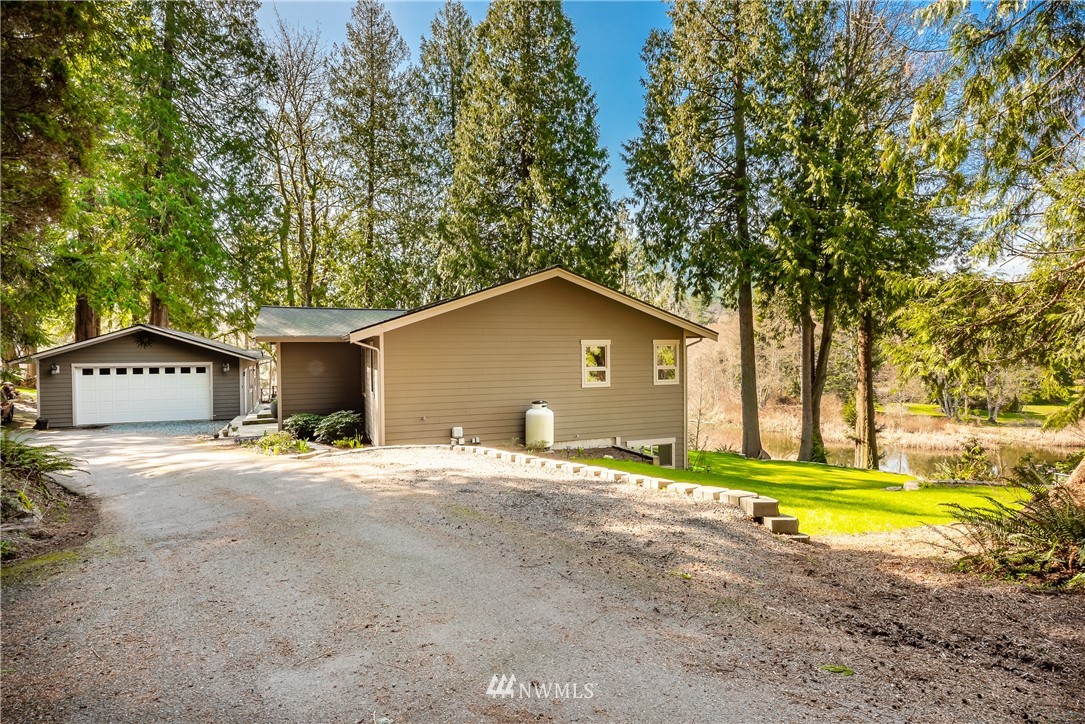 189 Friday Creek Road Bellingham, WA 98229 - Photo 9 of 40 Gallery Image 9