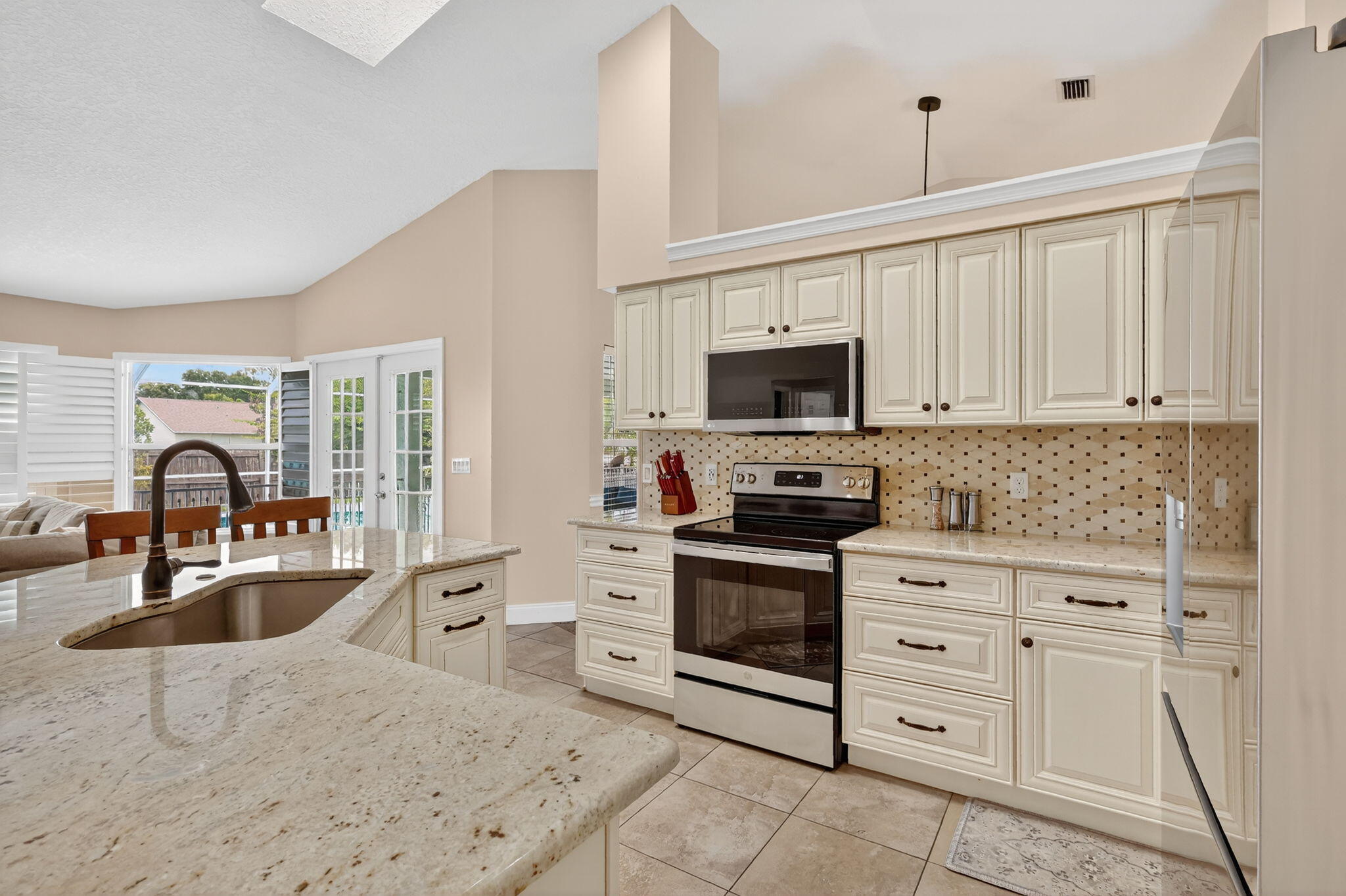 2631 Southwest Fair Isle Road Port St. Lucie, FL 34987 - Photo 32 of 59 40-web-or-mls-5P1A6189