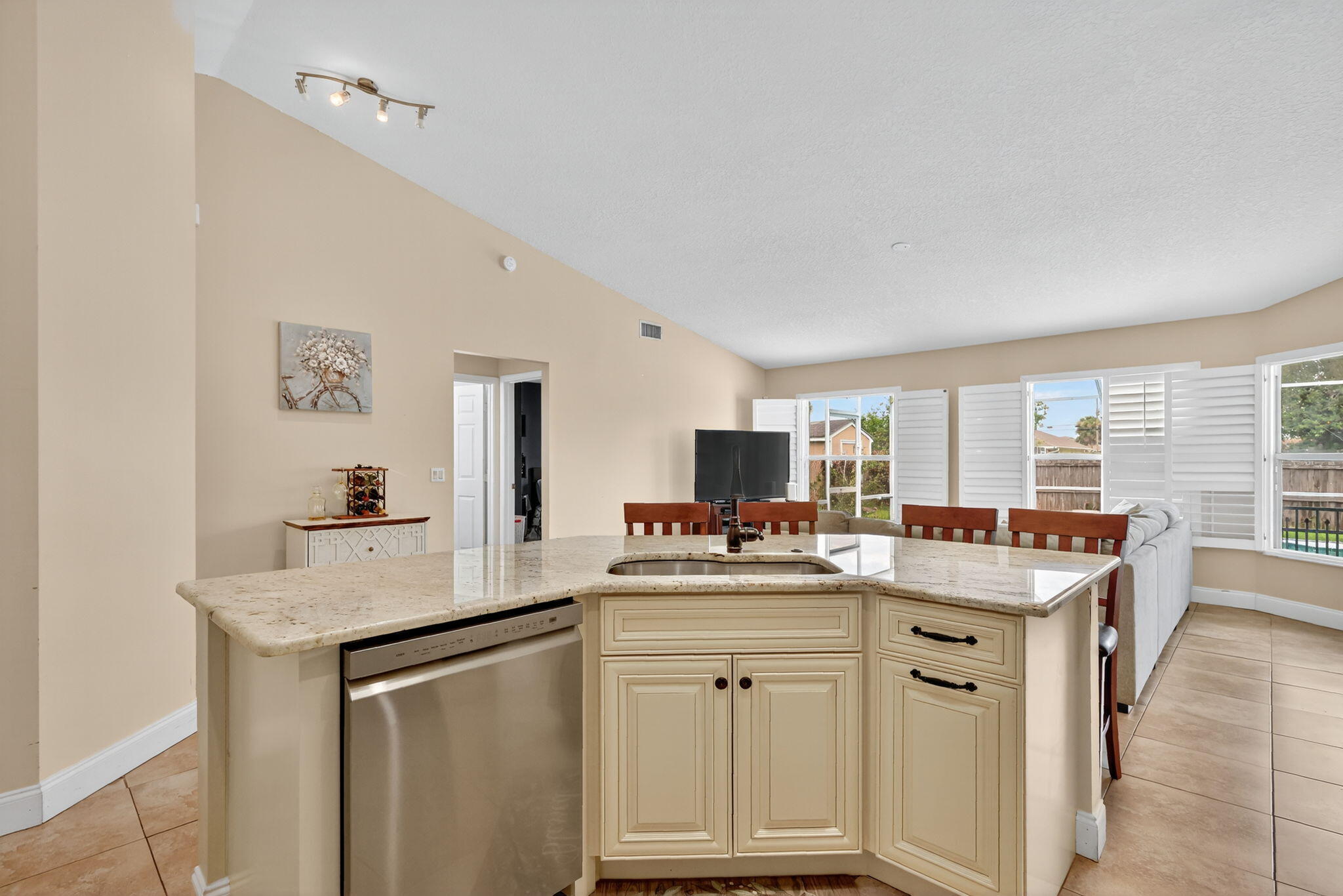 2631 Southwest Fair Isle Road Port St. Lucie, FL 34987 - Photo 34 of 59 41-web-or-mls-5P1A6195