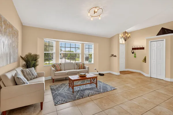 $460,000 | 2631 Southwest Fair Isle Road, Port St. Lucie, FL 34987