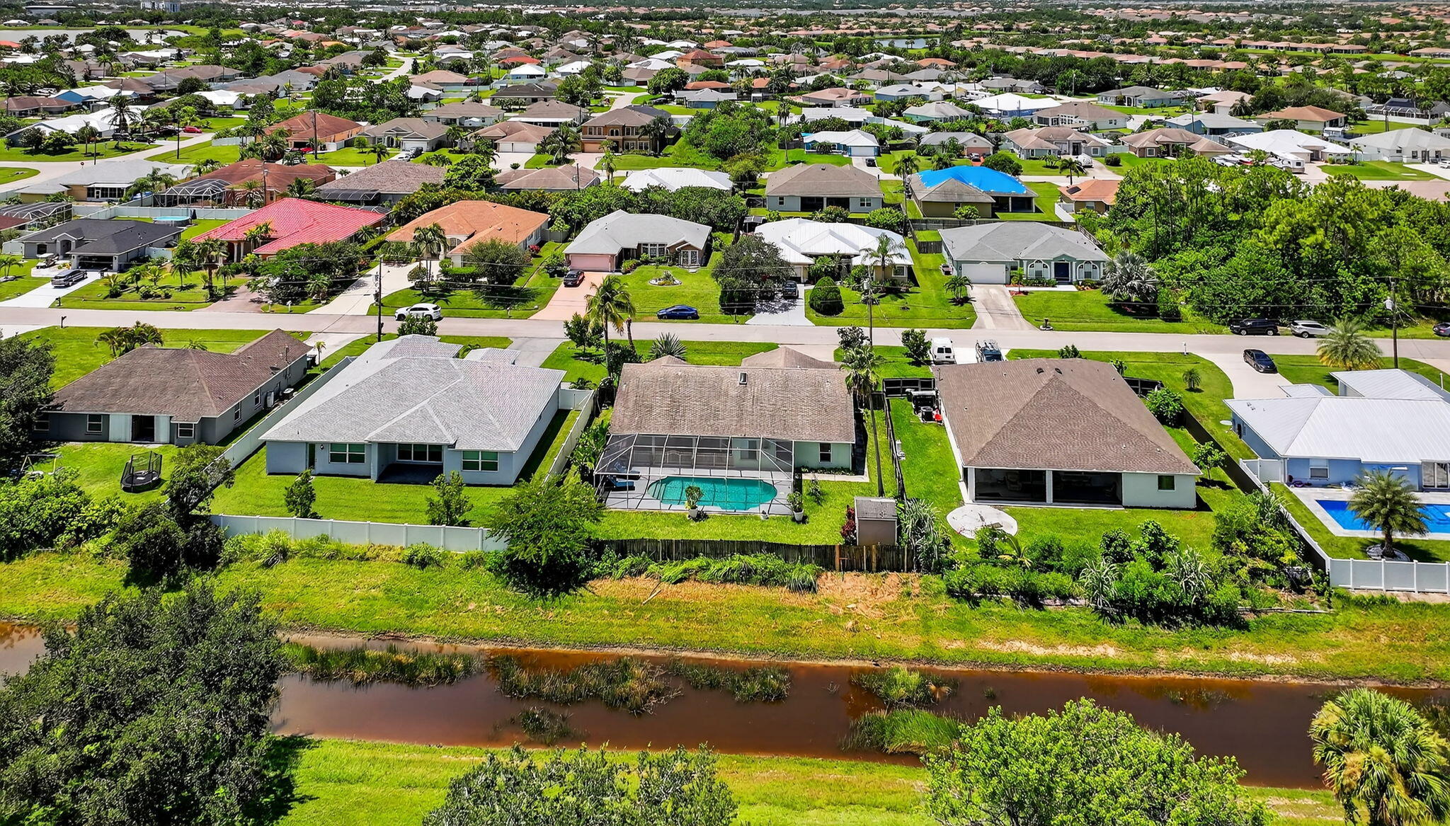 2631 Southwest Fair Isle Road Port St. Lucie, FL 34987 - Photo 7 of 59 54-web-or-mls-DJI_20250705170234_0326_D