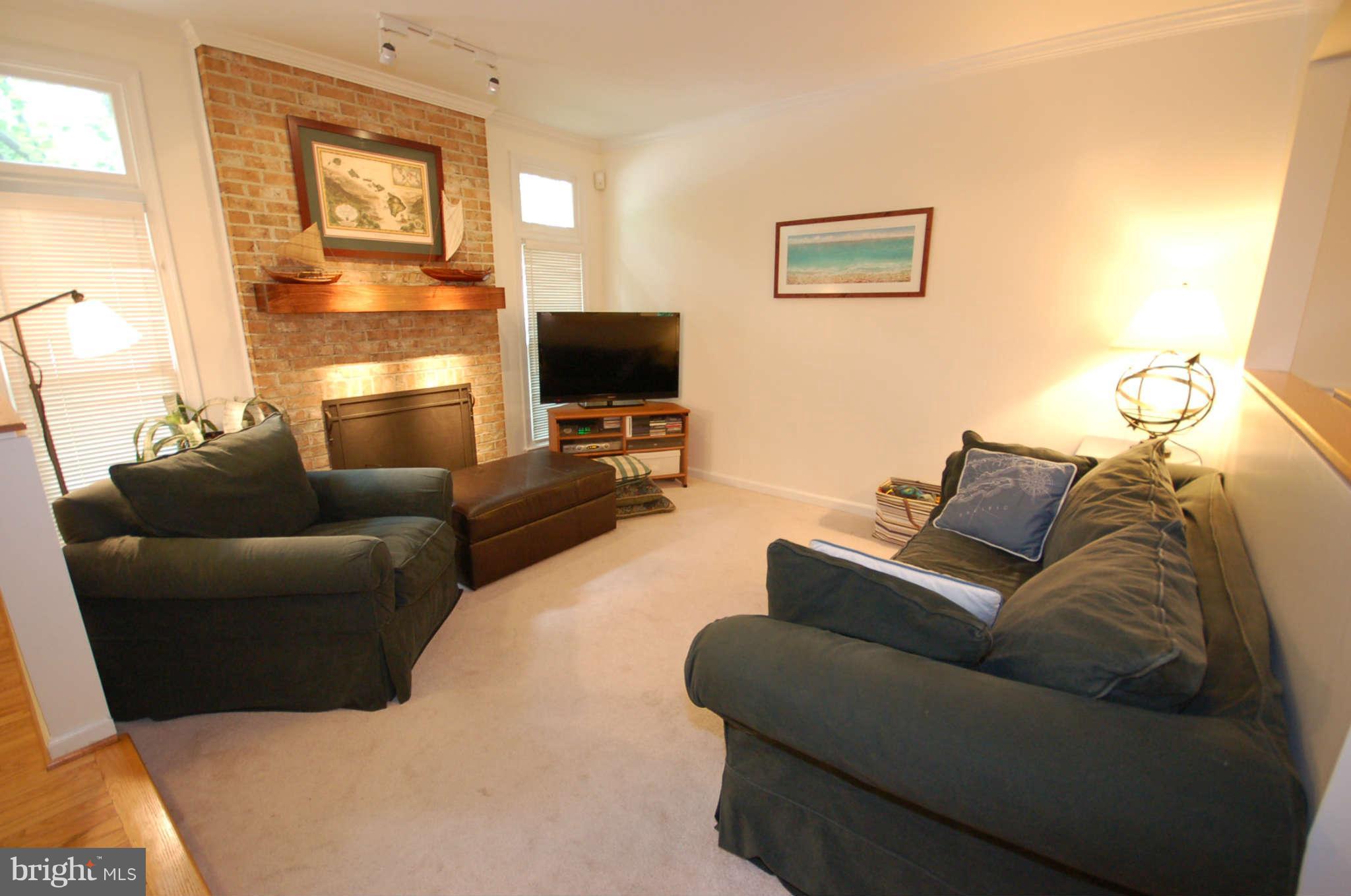 9002 Saffron Lane Silver Spring, MD 20901 - Photo 3 of 21 Family Room