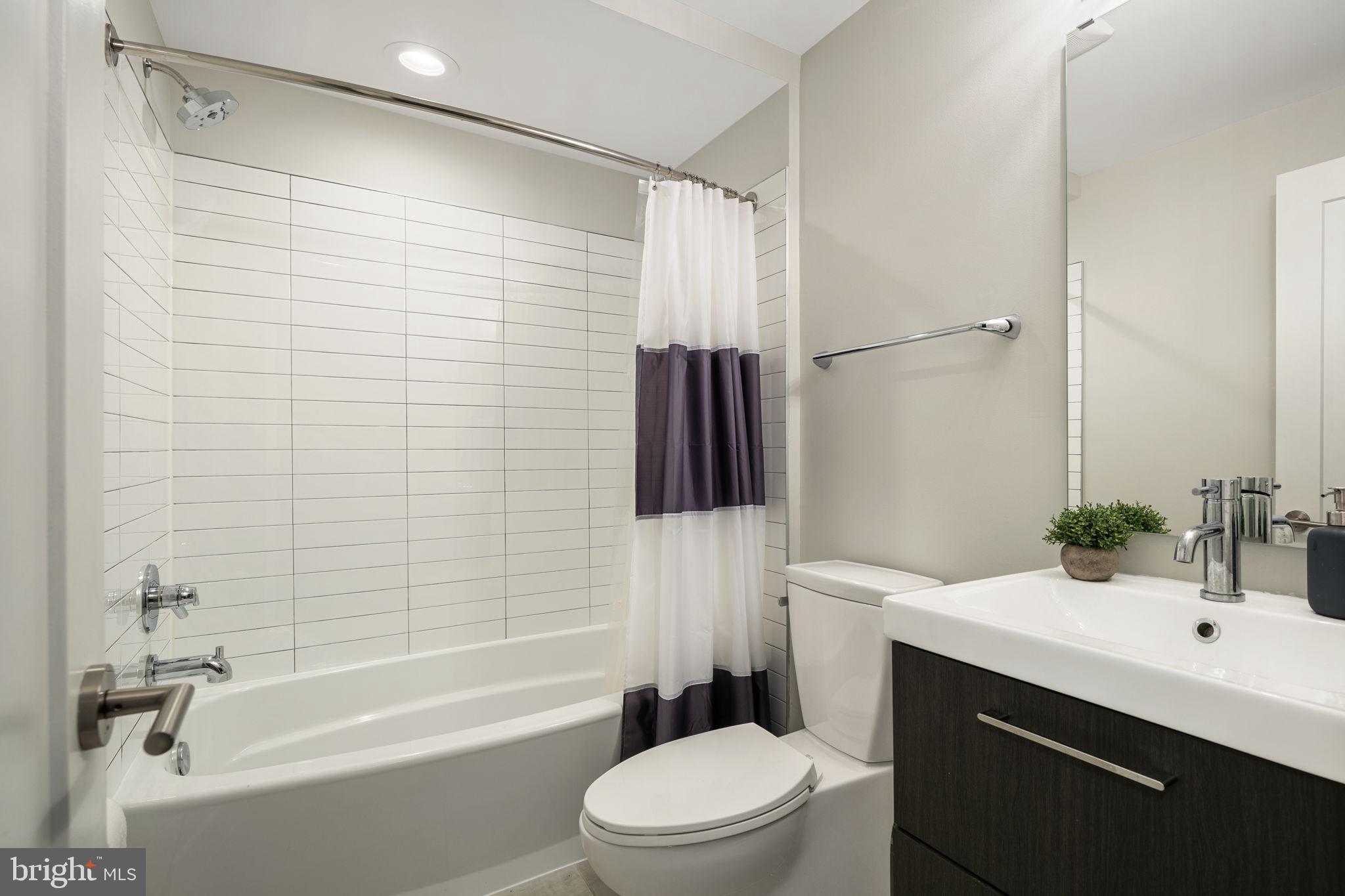 849 Regents Square, Unit 357 Oxon Hill, MD 20745 - Photo 19 of 55