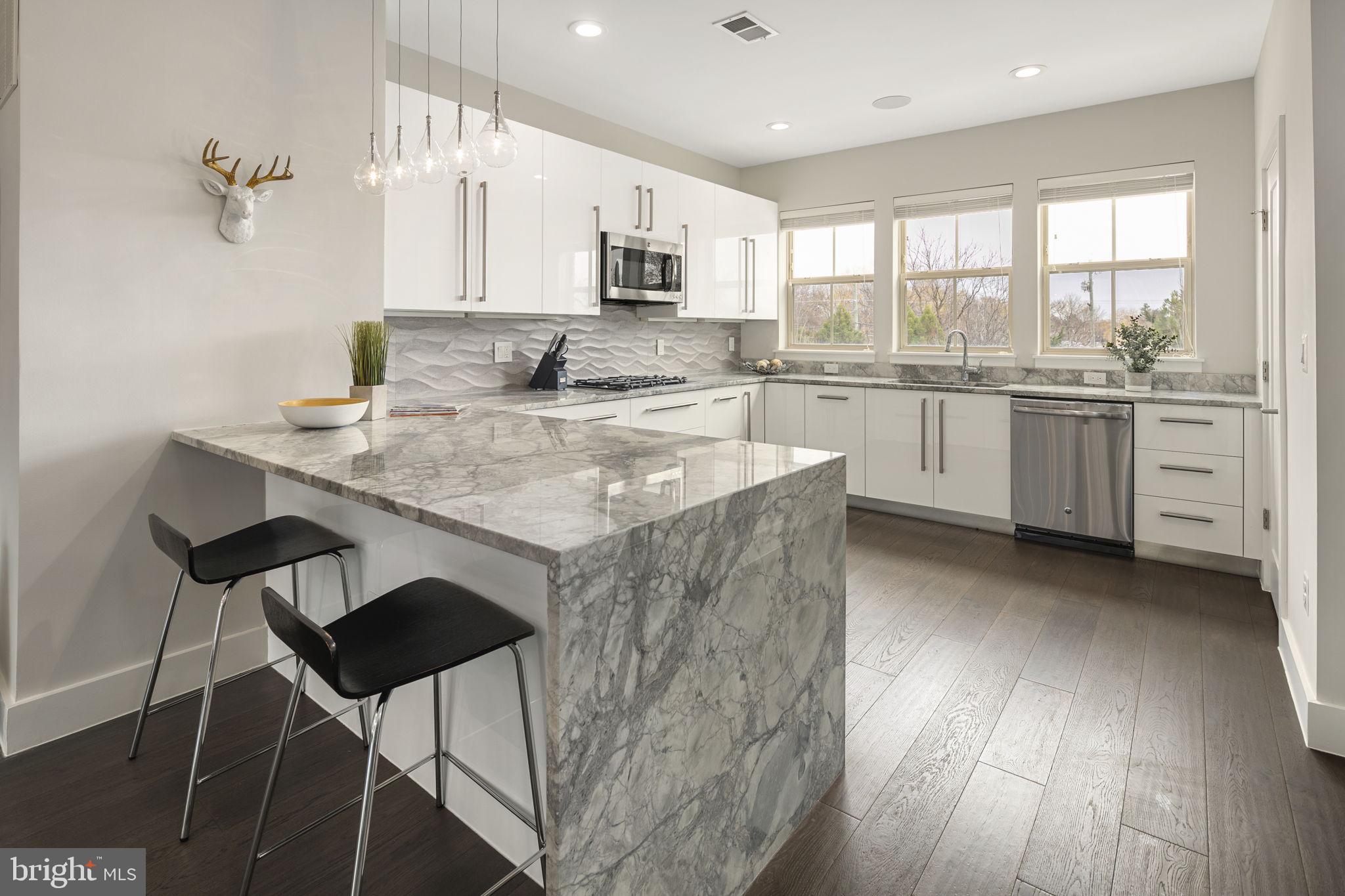 849 Regents Square, Unit 357 Oxon Hill, MD 20745 - Photo 5 of 55